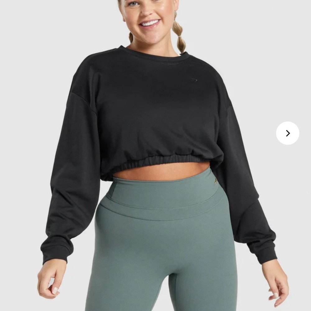 Whitney Simmons x Gymshark Cropped Pullover in Black